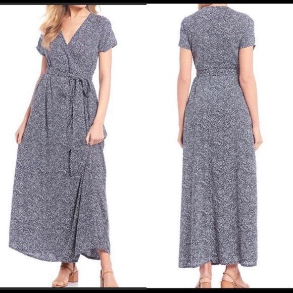 Roxy Dresses & Skirts - ROXY District Day Maxi wrap Dress